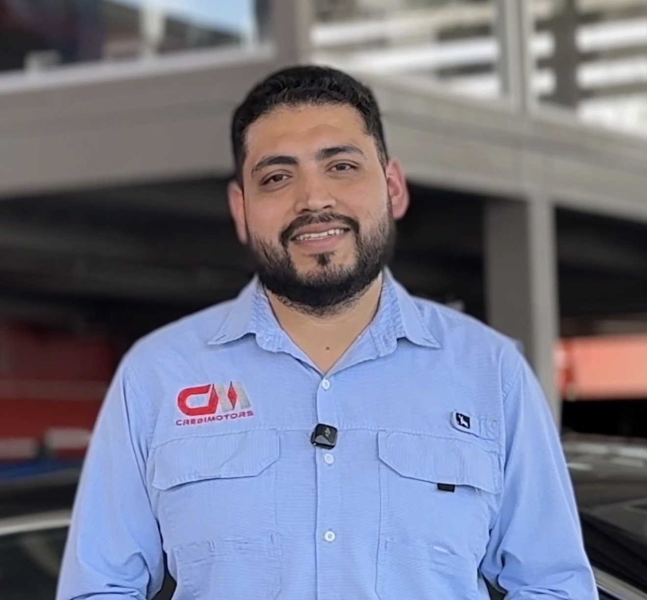 Oziel Gámez — Asesor Credimotors